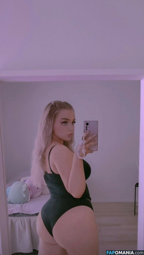 Suvikatariina / Suvikh / suvikatariinah Meztelen OnlyFans  Kikerült fotó #1