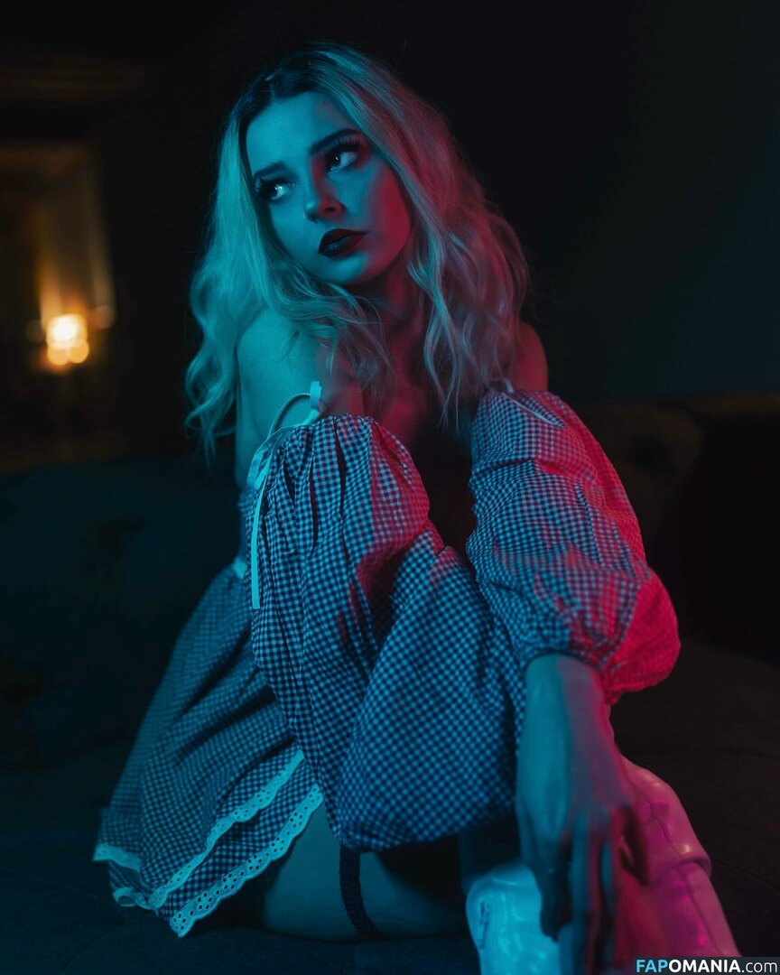 Sweetdistortion / sasha_simple Meztelen OnlyFans  Kikerült fotó #6