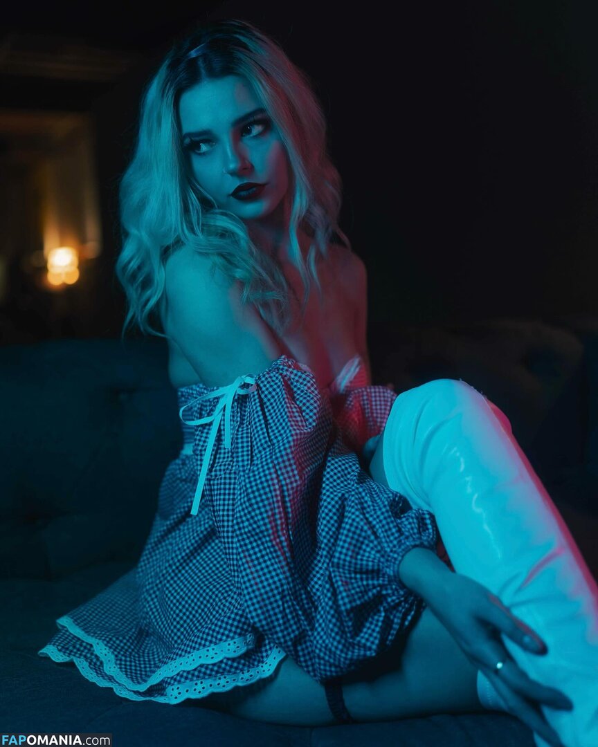 Sweetdistortion / sasha_simple Meztelen OnlyFans  Kikerült fotó #10