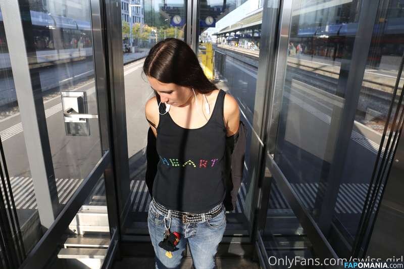 Swiss-Girl / https: / swiss-girl-vip / swissgirlvanessa Meztelen OnlyFans  Kikerült fotó #12