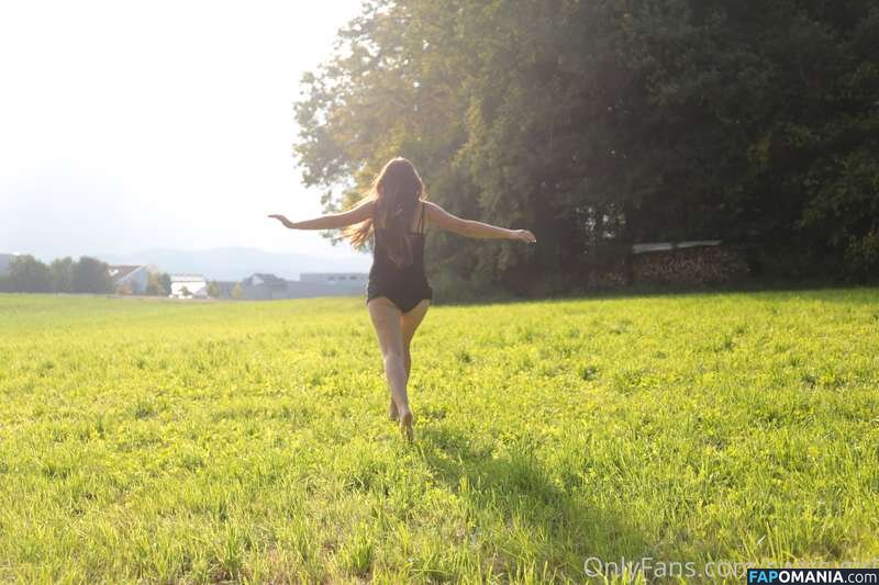 Swiss-Girl / https: / swiss-girl-vip / swissgirlvanessa Meztelen OnlyFans  Kikerült fotó #15