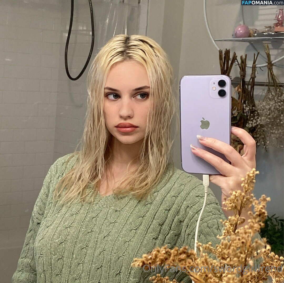 Swordgirlfriend / b.r.e.y / swordgirlfrend Meztelen OnlyFans  Kikerült fotó #55