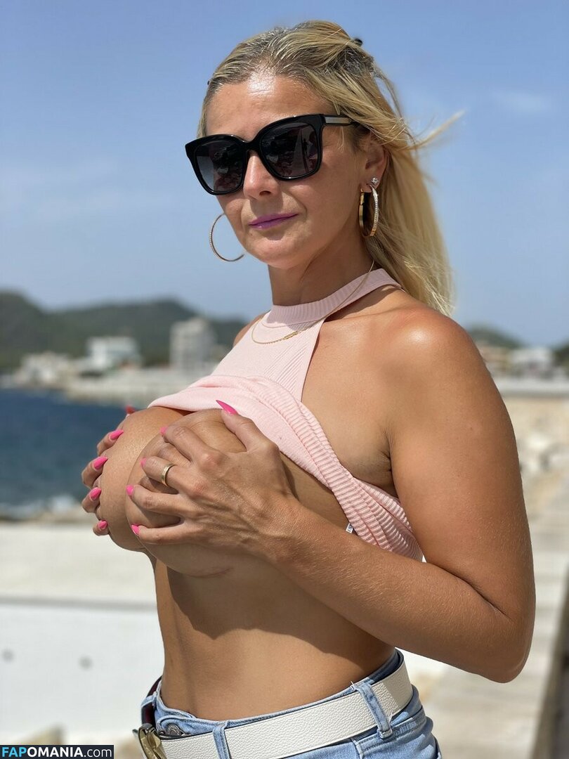 Tarba Firuta / ladydina16 / ladydina163 / niconicoleta088 Meztelen OnlyFans  Kikerült fotó #2