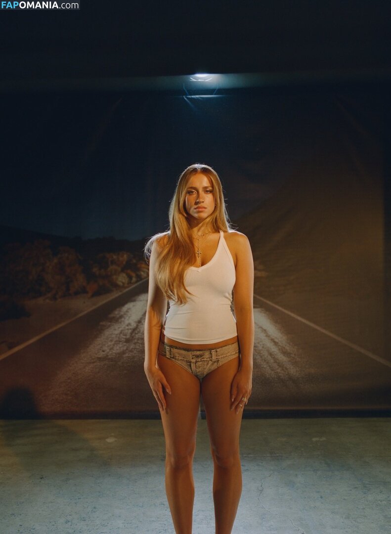 Tate McRae / tatemcrae / u41351078 Meztelen OnlyFans  Kikerült fotó #17