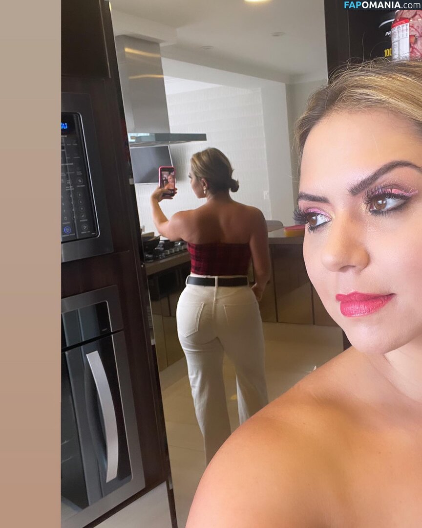 Tati Cariani / taticariani_nutri Meztelen OnlyFans  Kikerült fotó #8