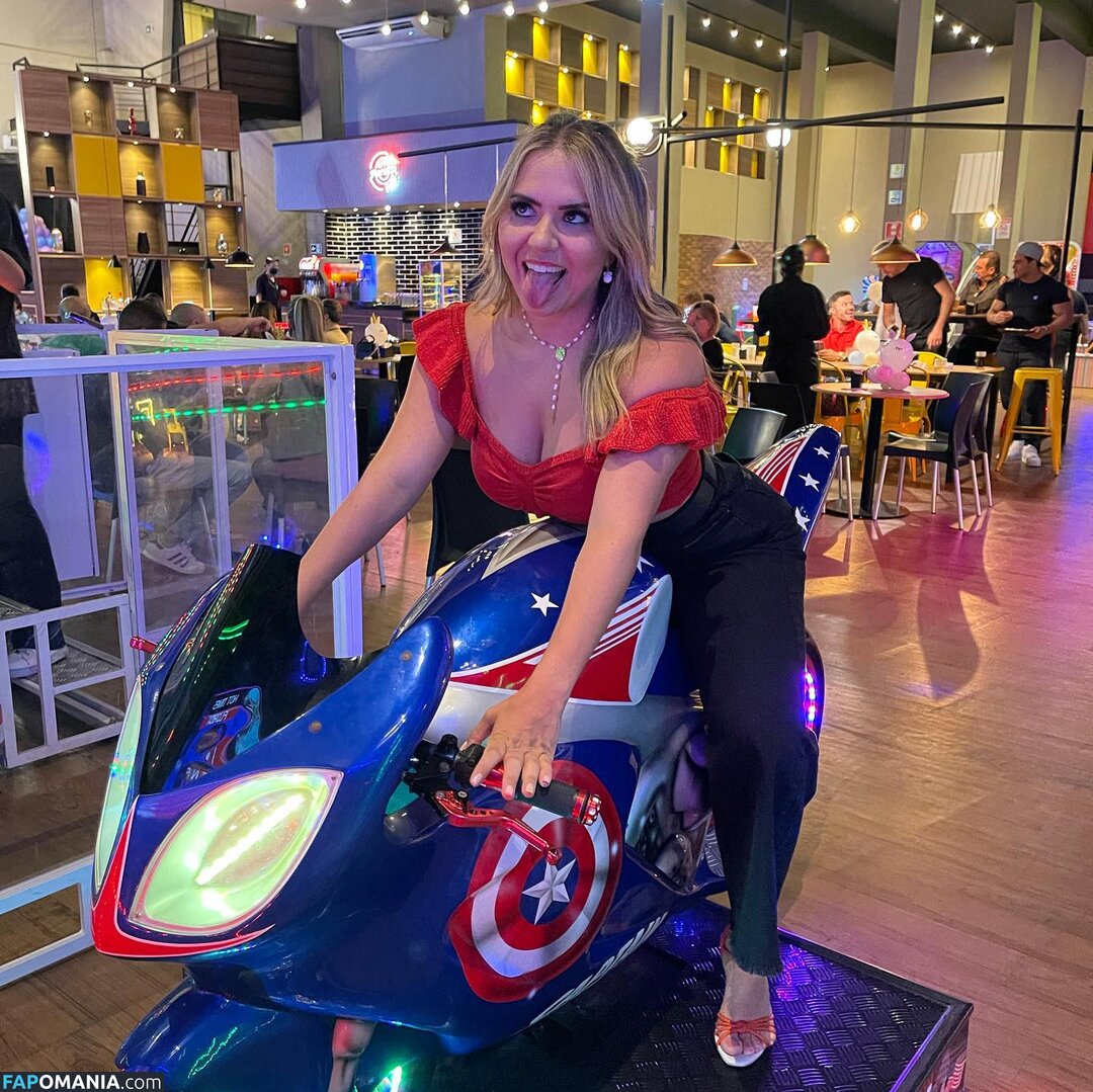 Tati Cariani / taticariani_nutri Meztelen OnlyFans  Kikerült fotó #12