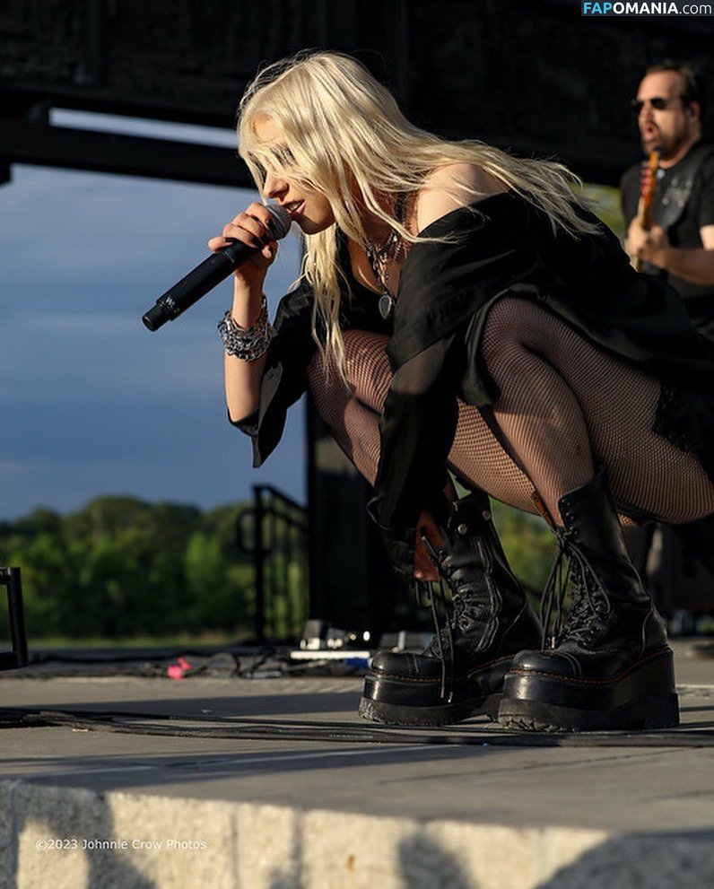 Taylor Momsen / aryelsoul / taylormomsen Meztelen OnlyFans  Kikerült fotó #32