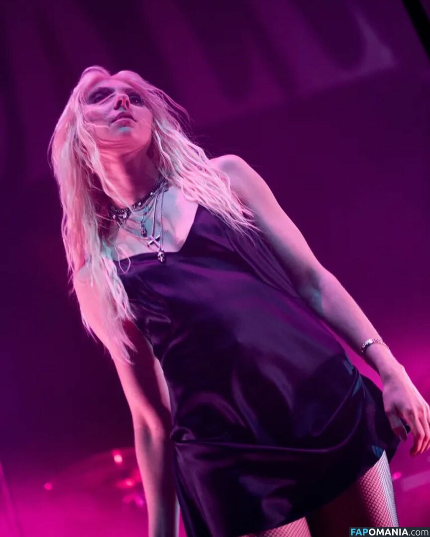 Taylor Momsen / aryelsoul / taylormomsen Meztelen OnlyFans  Kikerült fotó #367