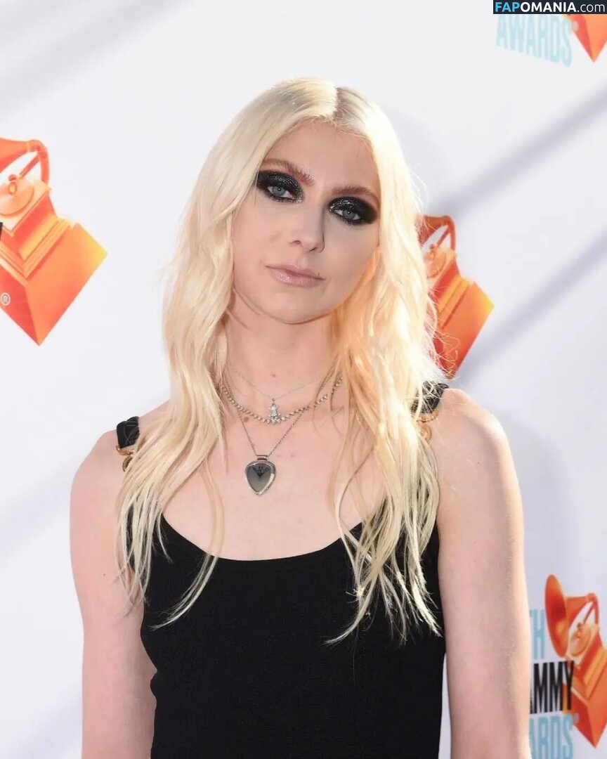 Taylor Momsen / aryelsoul / taylormomsen Meztelen OnlyFans  Kikerült fotó #713