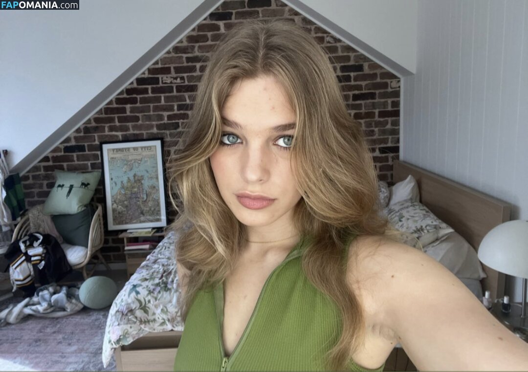 Teagan Croft / teagancroft Meztelen OnlyFans  Kikerült fotó #4