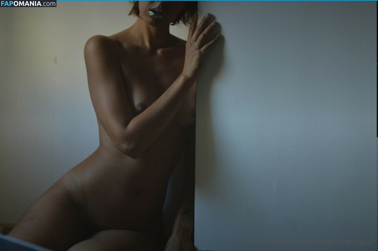 robincy / robincyn / thegarnetsoul Meztelen OnlyFans  Kikerült fotó #19