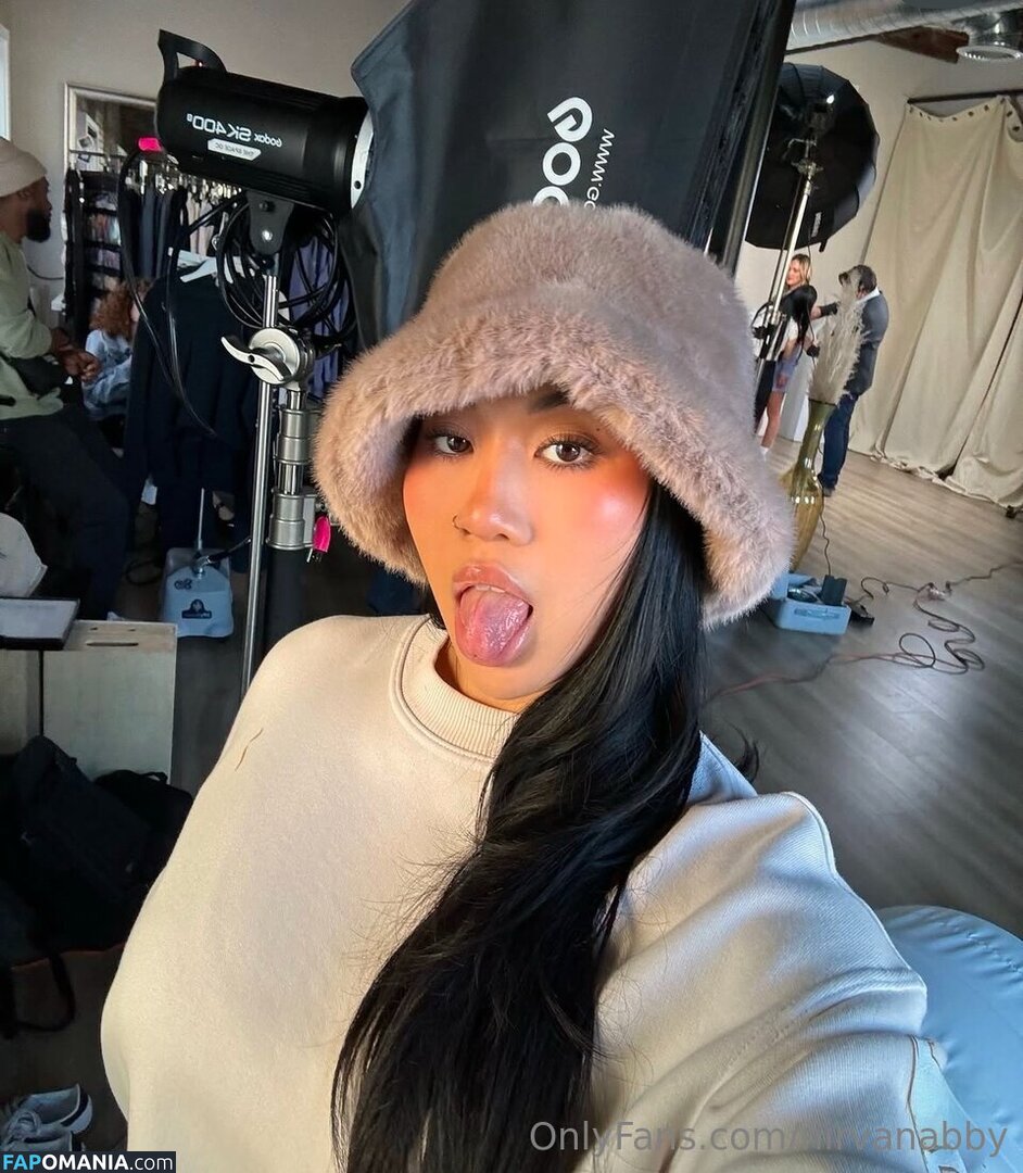 nirvanabby / theonlyyennii Meztelen OnlyFans  Kikerült fotó #1