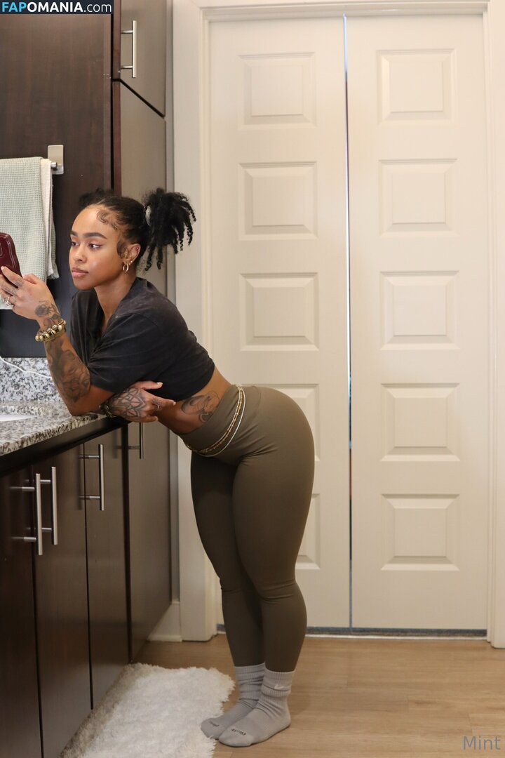 thereal_mint / therealbombshell_mint Meztelen OnlyFans  Kikerült fotó #5