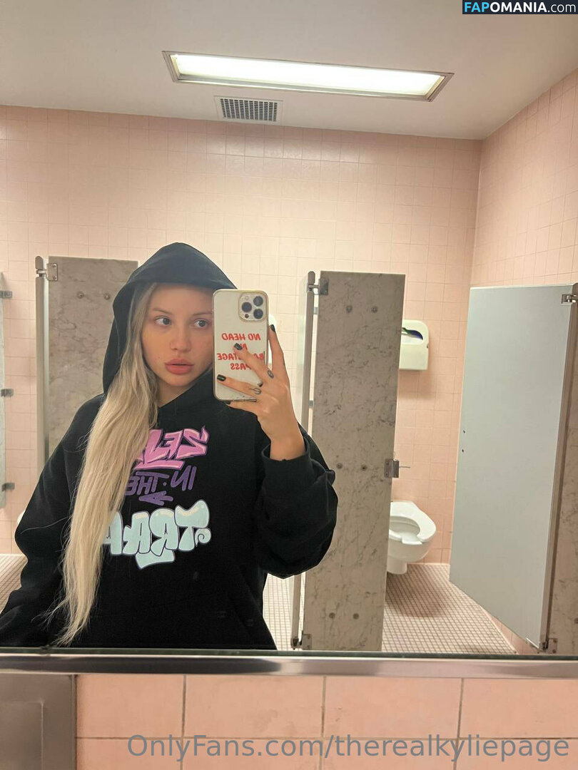kyliepageofficial / therealkyliepage Meztelen OnlyFans  Kikerült fotó #22