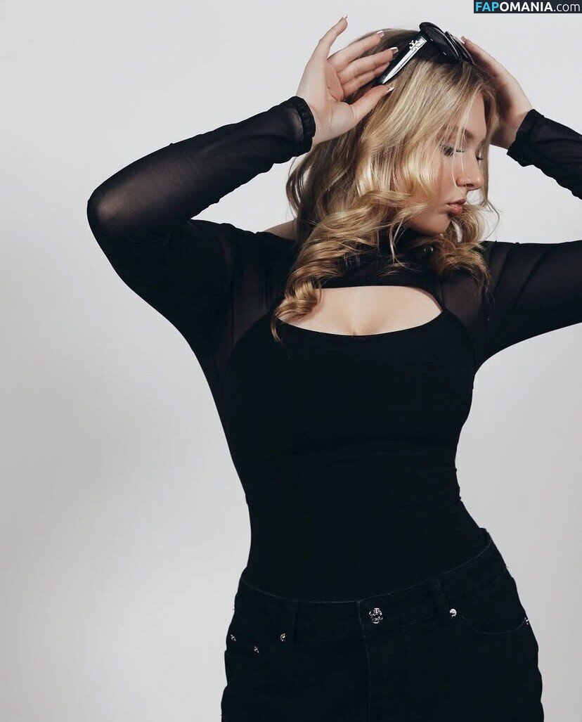 Thereallaurengregory / https: / s3xywest / s3xywest... / skywest87 Meztelen OnlyFans  Kikerült fotó #2