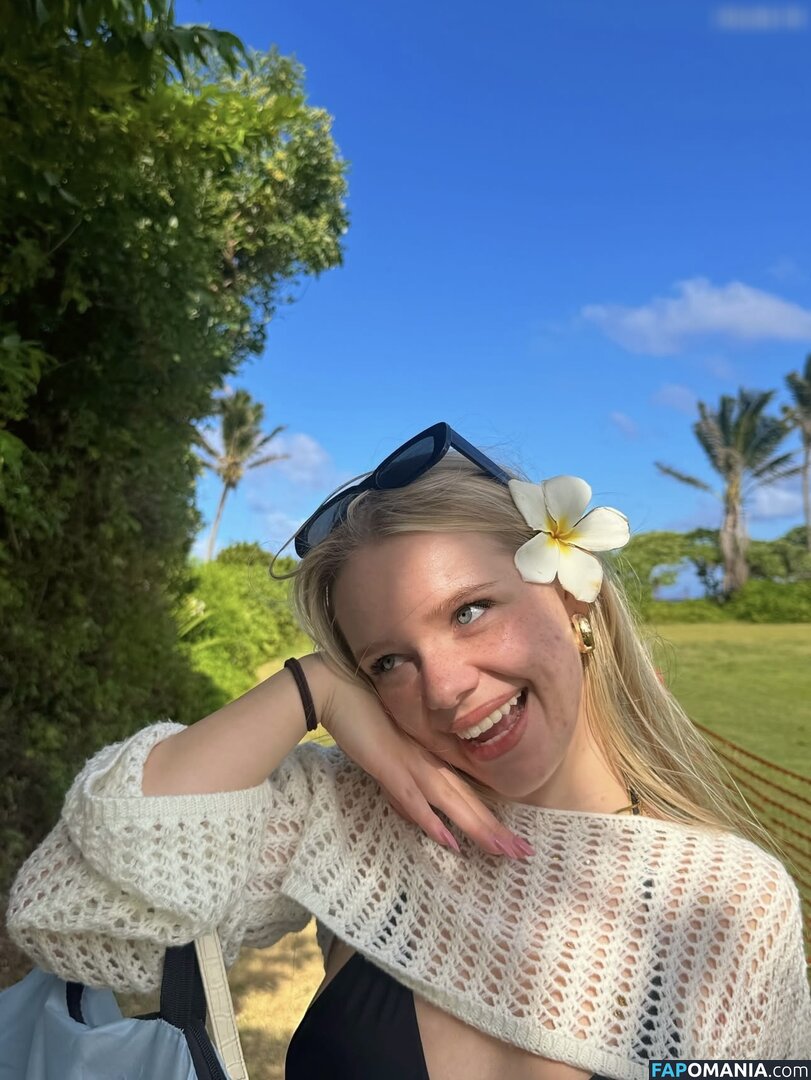 Thesi.Sophie / thesisophie Meztelen OnlyFans  Kikerült fotó #1