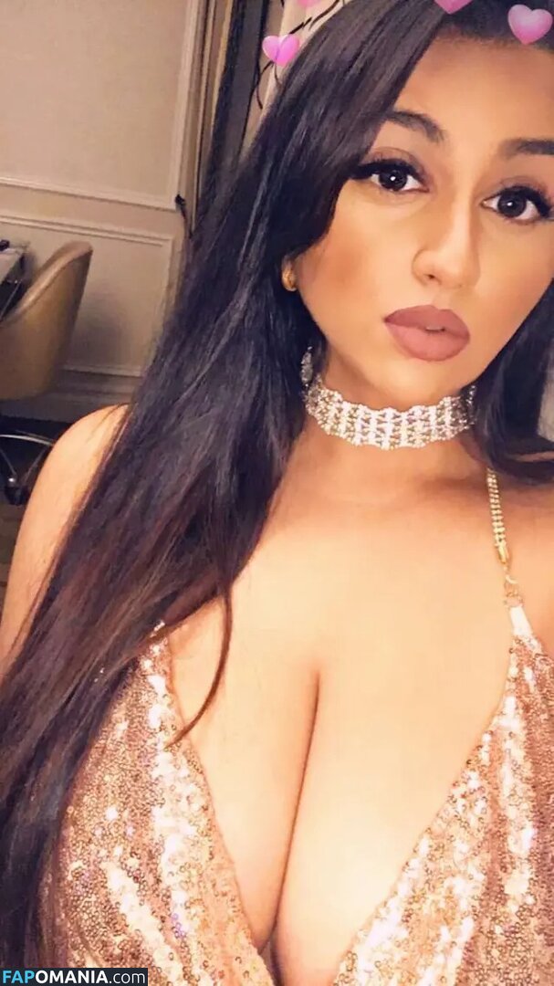 Thickest Desi Babe / curvyindians / thickestdesibabe Meztelen OnlyFans  Kikerült fotó #2