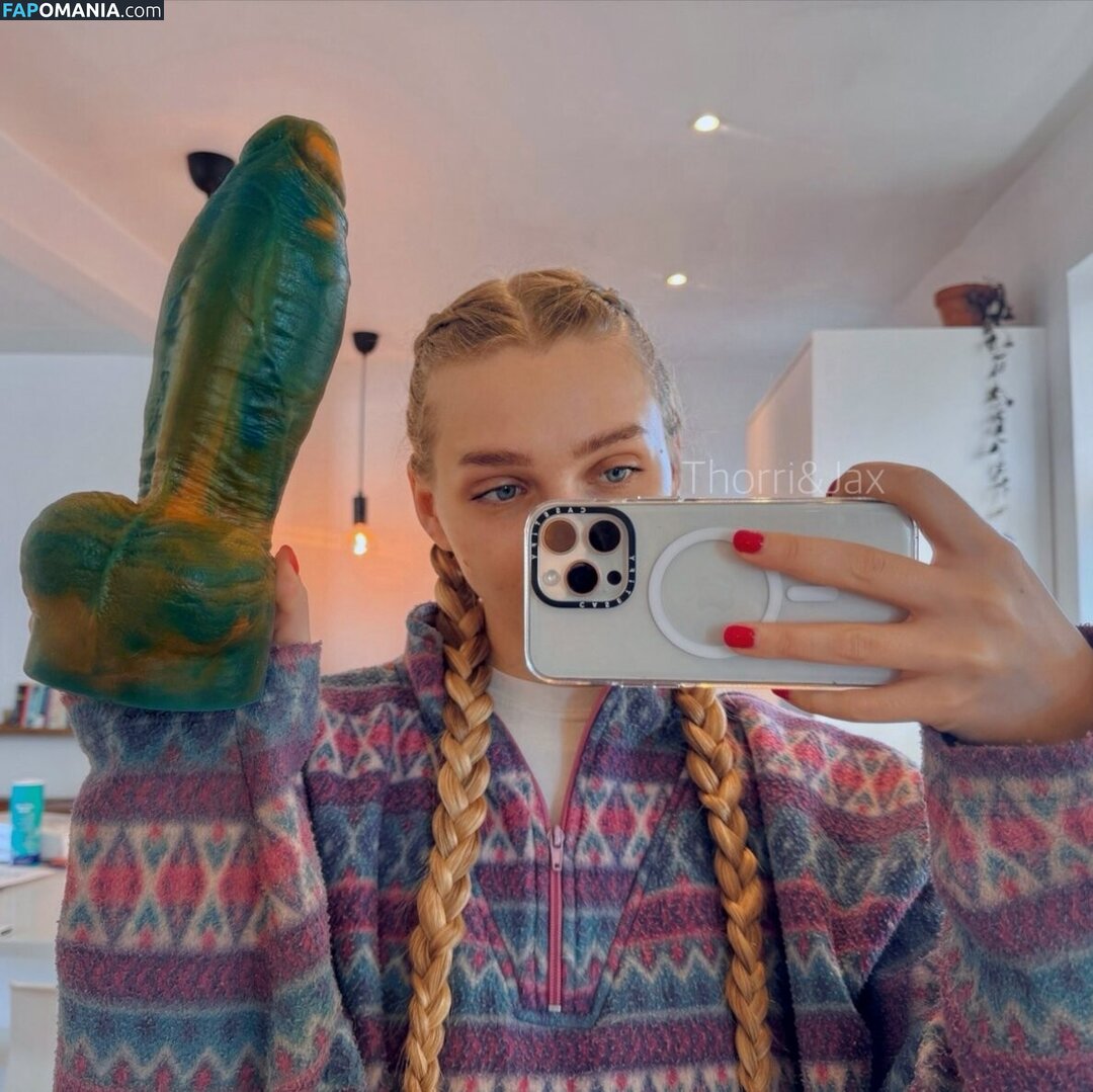 ThorriandJax / https: / thorrijax Meztelen OnlyFans  Kikerült fotó #176