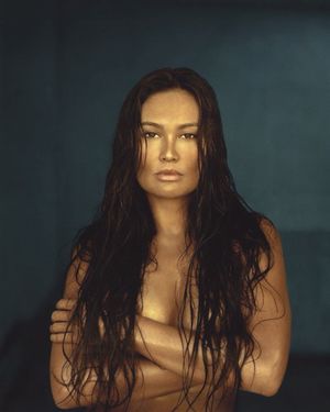 Tia Carrere