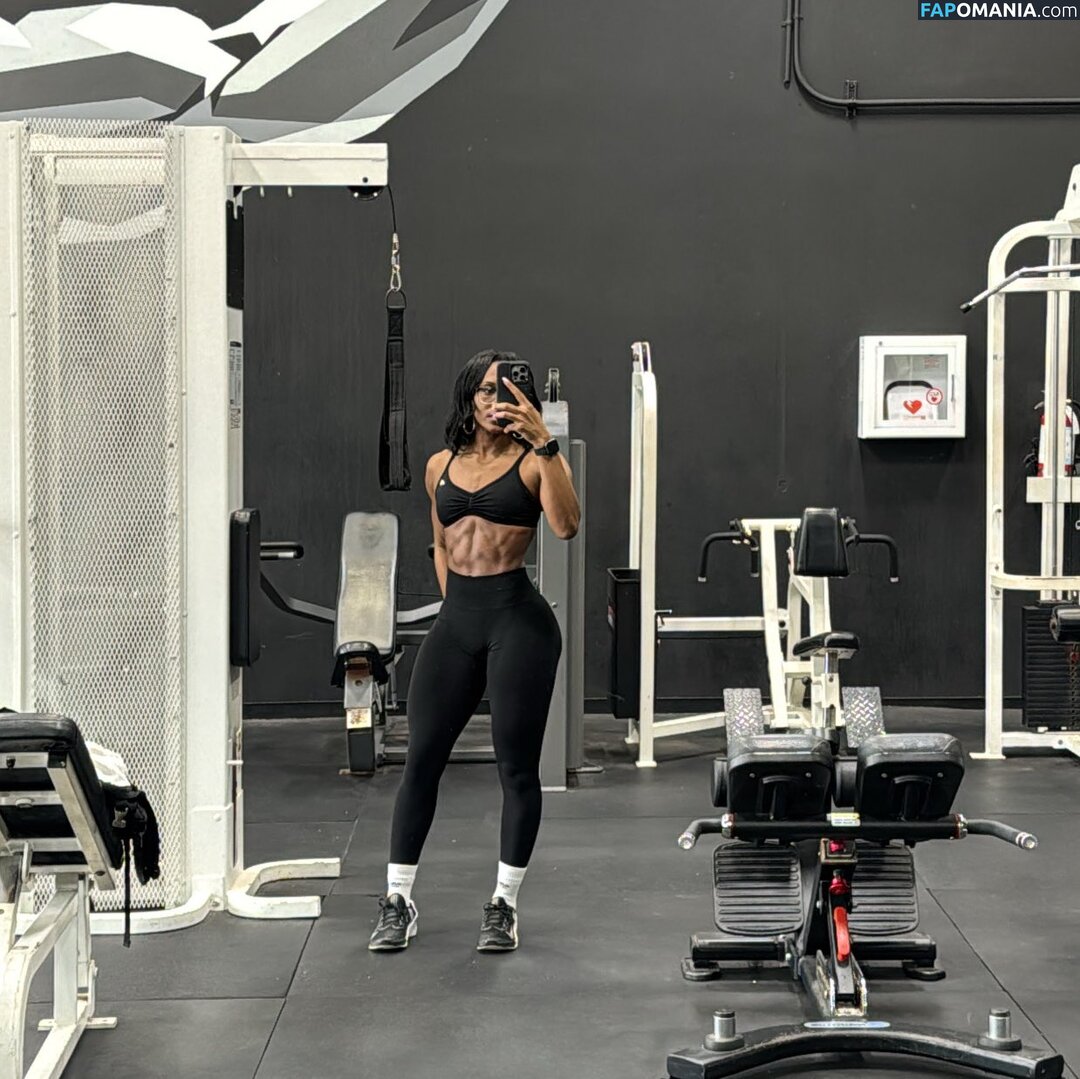 T.hoowww / Tiara Howard Meztelen OnlyFans  Kikerült fotó #17