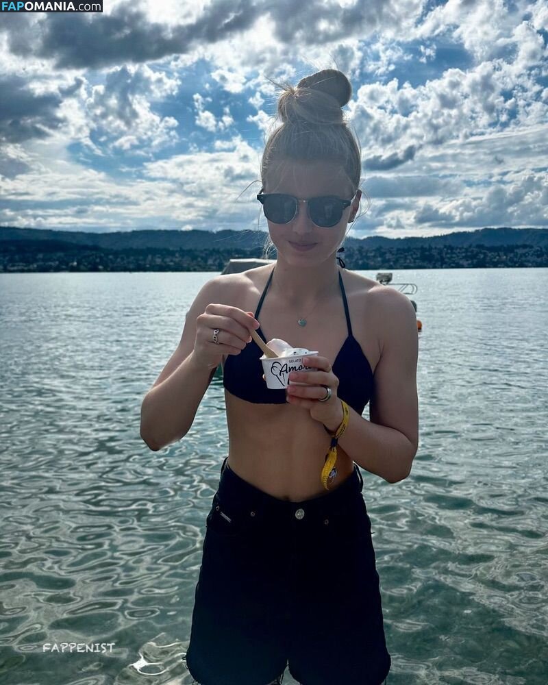 Tina Hausmann Meztelen OnlyFans  Kikerült fotó #3