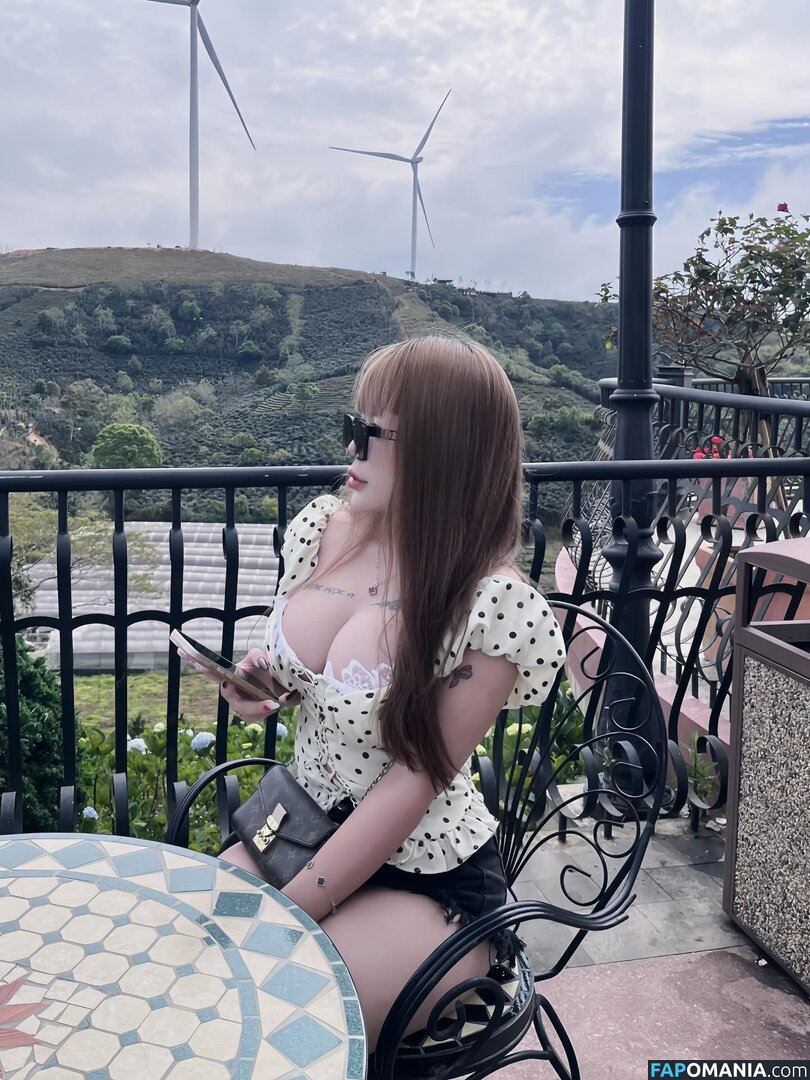 _tn.vyye Meztelen OnlyFans  Kikerült fotó #9