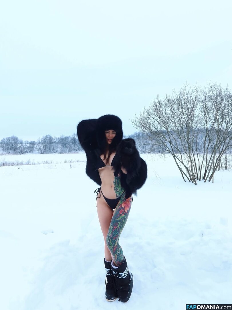 Toma Zhdanova / tomato_mood Meztelen OnlyFans  Kikerült fotó #2