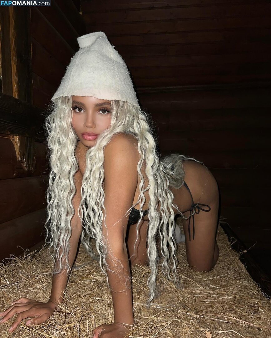 Tosyandra / victoriaonofomi Meztelen OnlyFans  Kikerült fotó #3