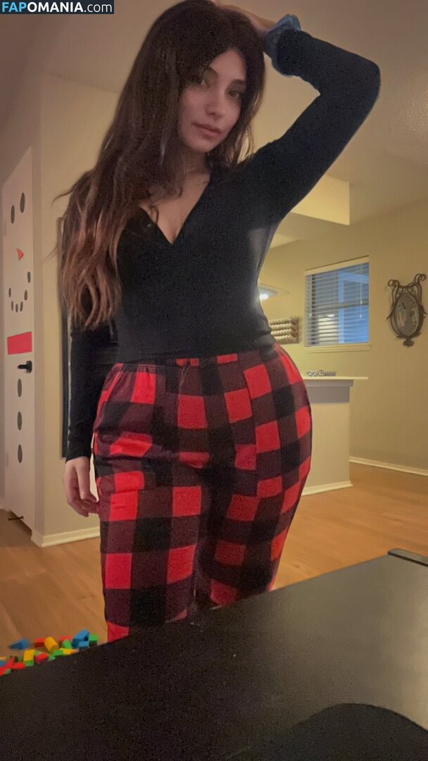 Trithequeen / hexmanic / trithequeentemp Meztelen OnlyFans  Kikerült fotó #1