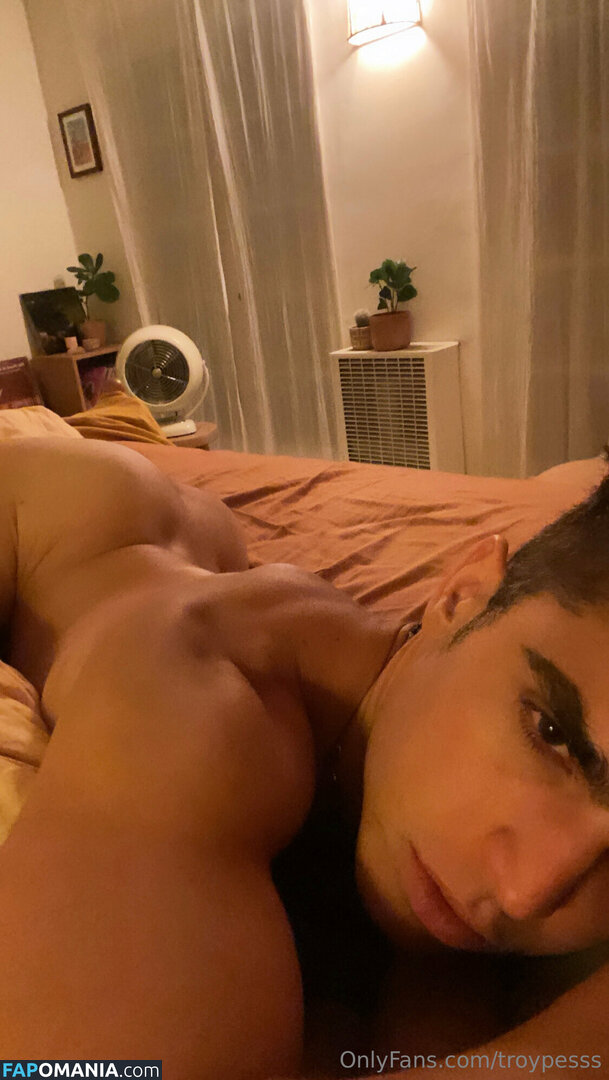 troypes / troypesss Meztelen OnlyFans  Kikerült fotó #26