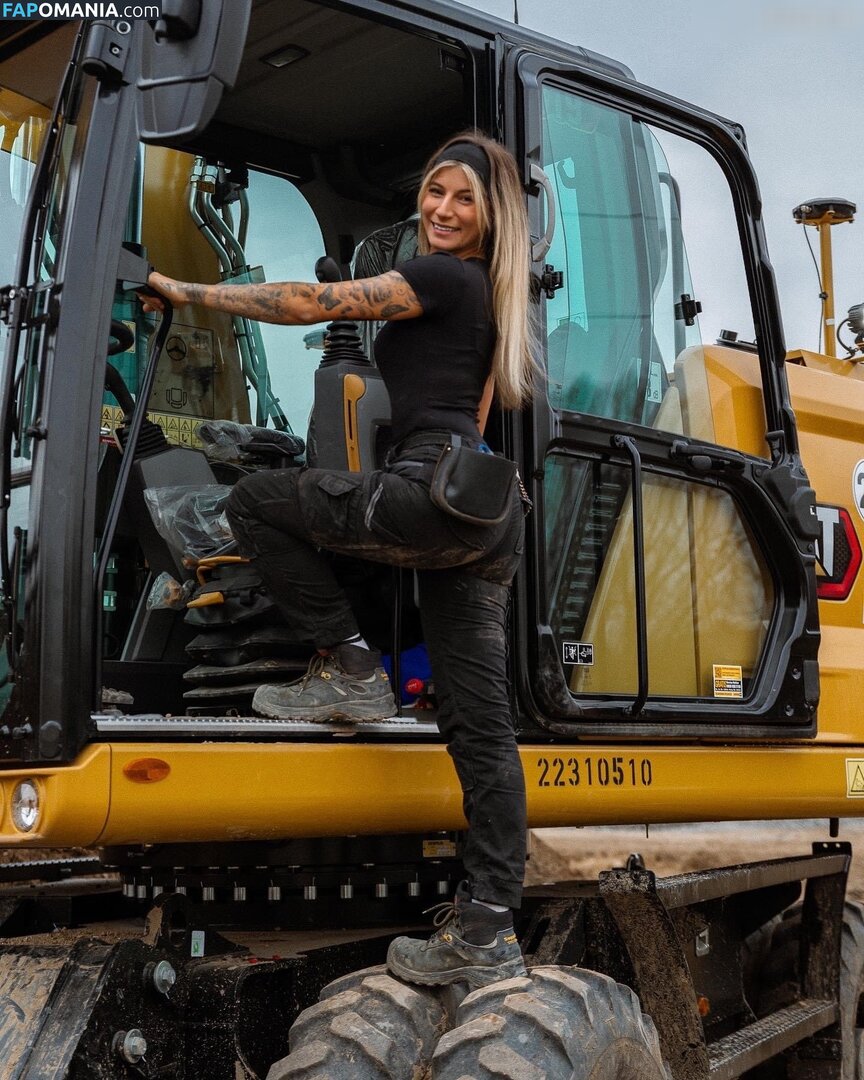 Tschulique Meztelen OnlyFans  Kikerült fotó #13