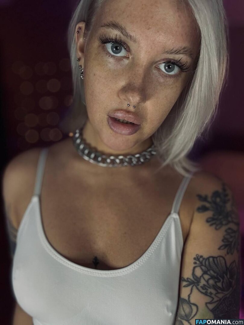 Tykioty Miley Meztelen OnlyFans  Kikerült fotó #2