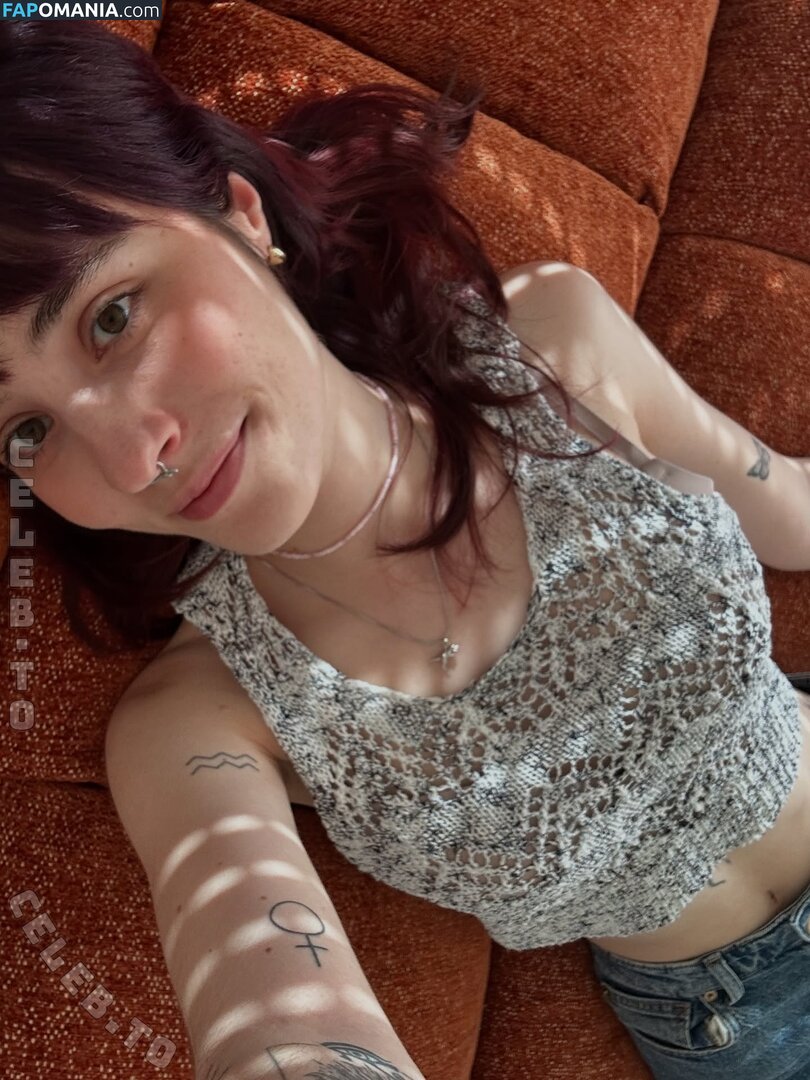 https: / typicallylotti Meztelen OnlyFans  Kikerült fotó #2