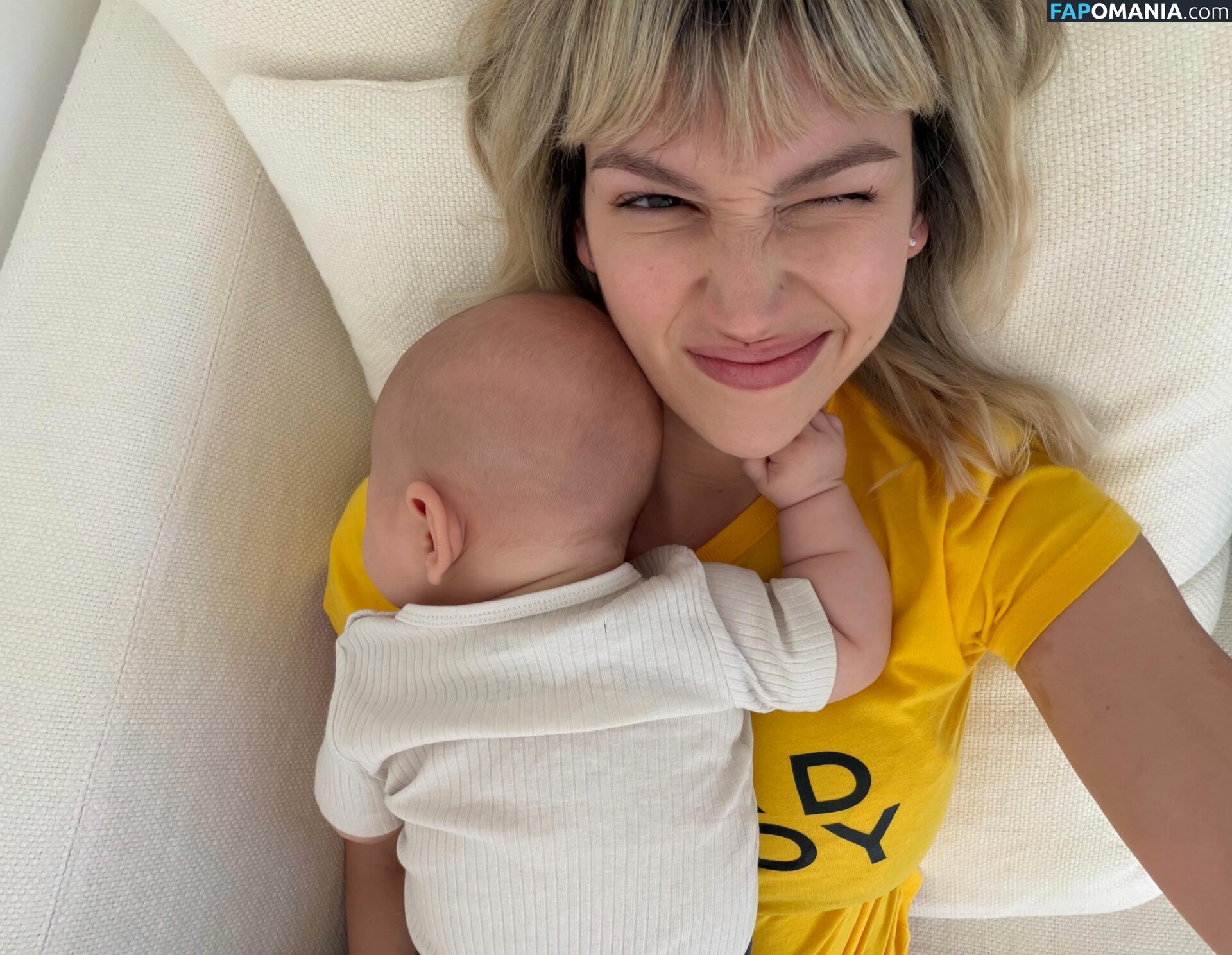 Úrsula Corberó / ursulolita Meztelen OnlyFans  Kikerült fotó #5