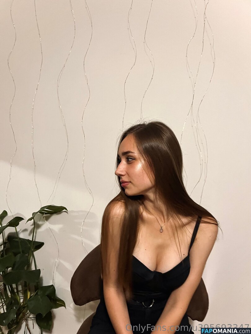 u395693347 Meztelen OnlyFans  Kikerült fotó #3