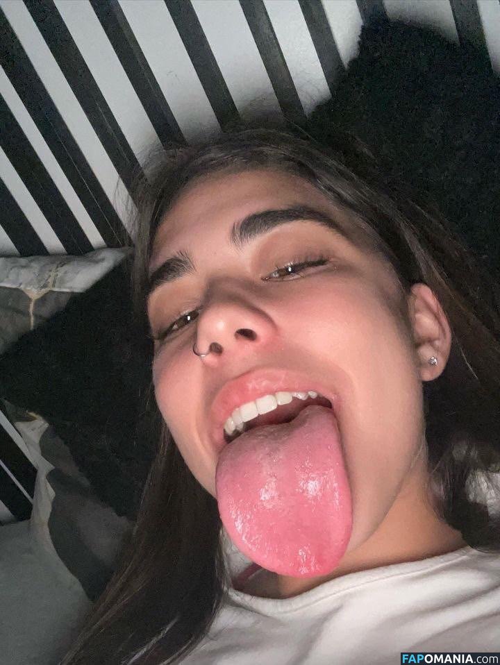 longuetongueegirl_ / noaablaancoo / u489105211 Meztelen OnlyFans  Kikerült fotó #1