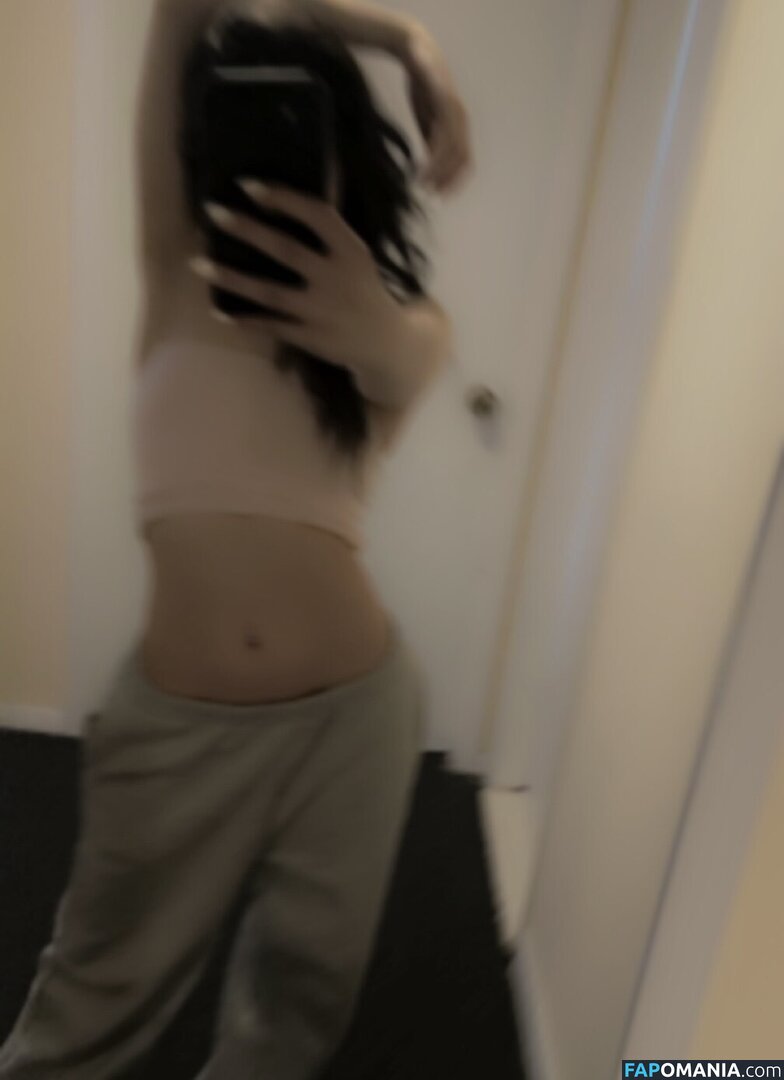 Unlov3ly / unholysrevenge / unlov3lyy Meztelen OnlyFans  Kikerült fotó #3