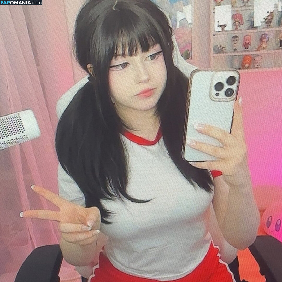Upminaa / https: Meztelen OnlyFans  Kikerült fotó #52