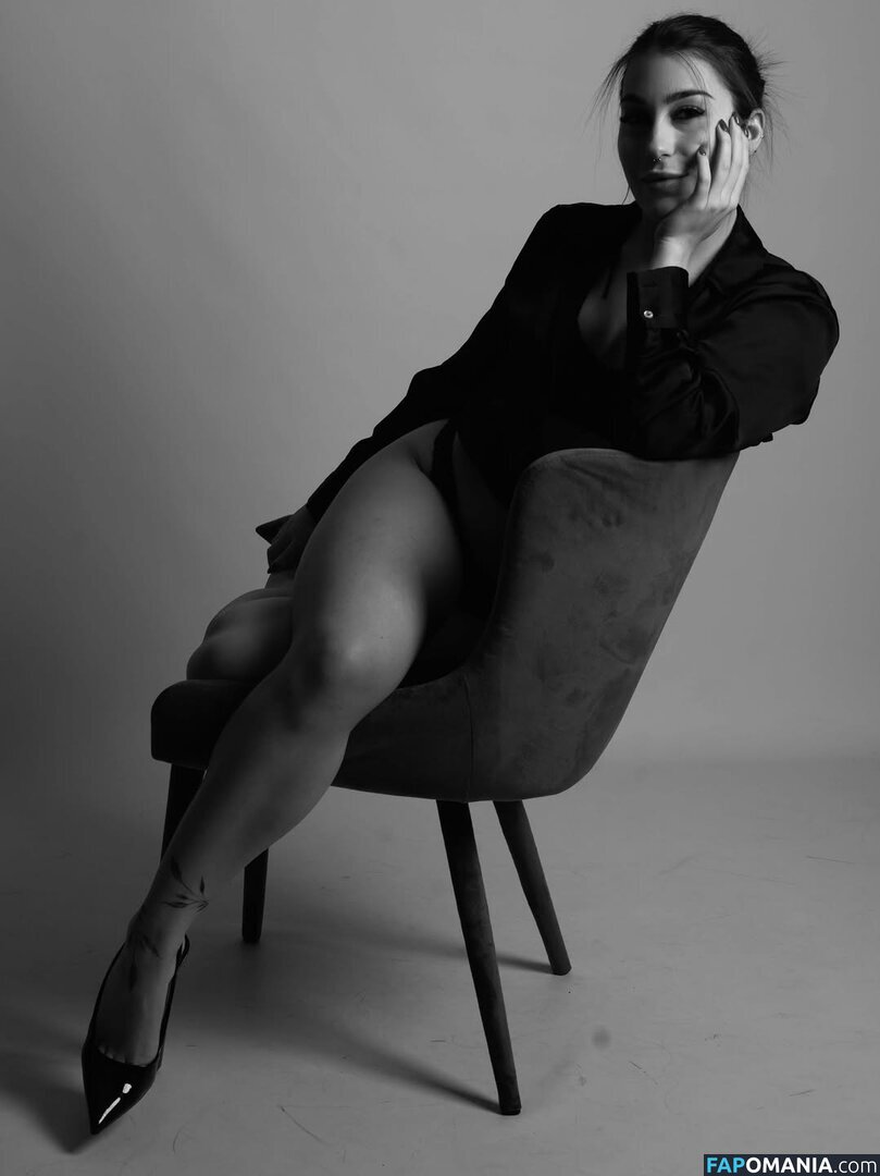 @Valentinadisozio / Valentina di Sozio Meztelen OnlyFans  Kikerült fotó #4