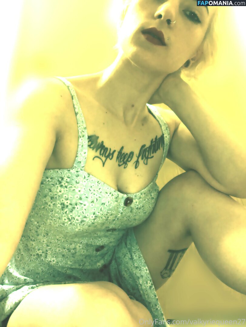 icequeen01_ / valkyriequeen27 Meztelen OnlyFans  Kikerült fotó #11