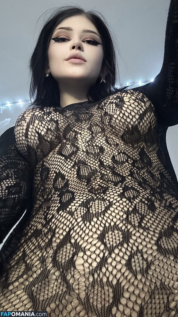 vampkira / vampkira_art Meztelen OnlyFans  Kikerült fotó #3