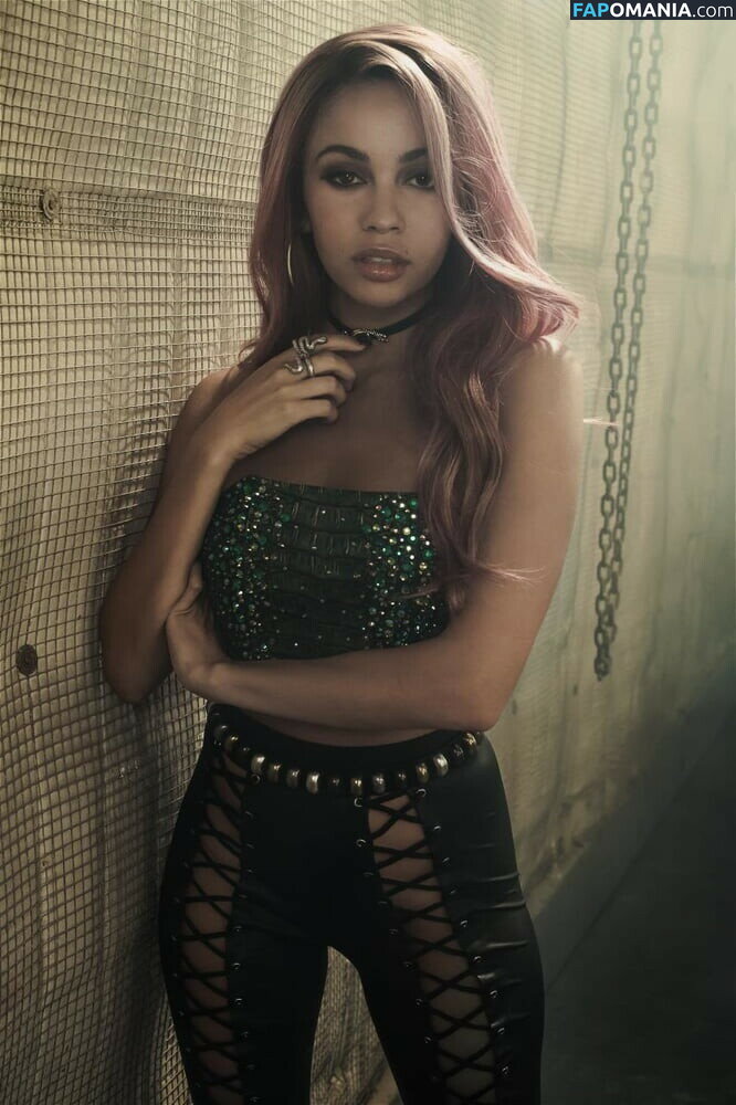 Vanessa Morgan / vanessamorgan Meztelen OnlyFans  Kikerült fotó #90