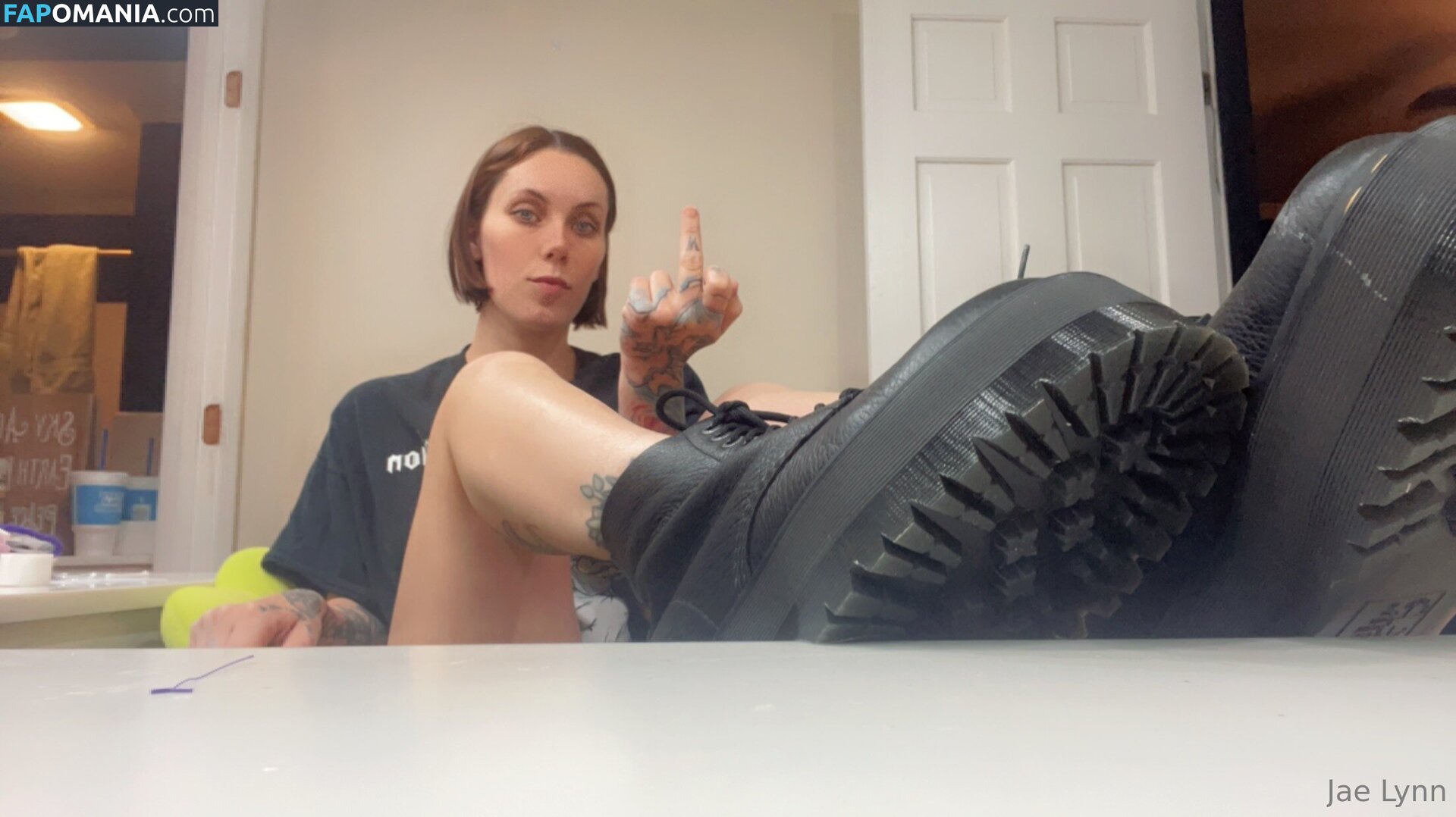 tatsandtoes813 / velvet_trixxx_free Meztelen OnlyFans  Kikerült fotó #3