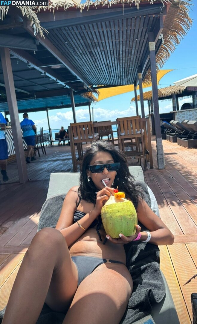 Venorika / veronica__in Meztelen OnlyFans  Kikerült fotó #3