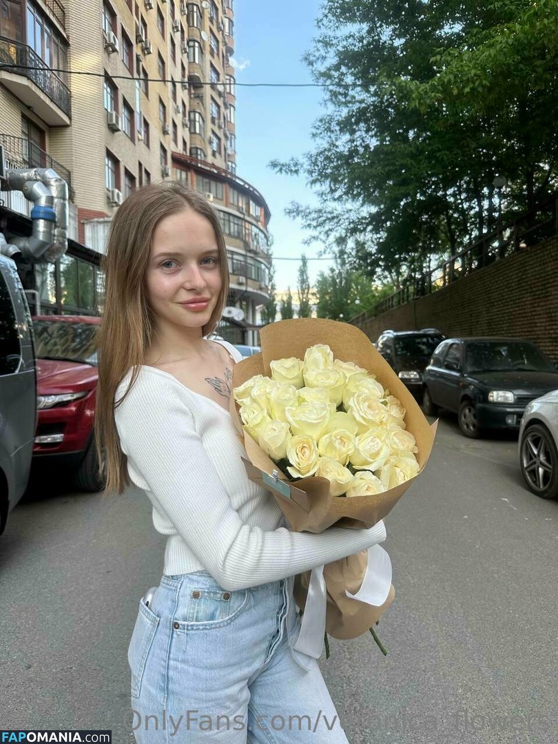 mzlovinmyself / veronica_flowers Meztelen OnlyFans  Kikerült fotó #11