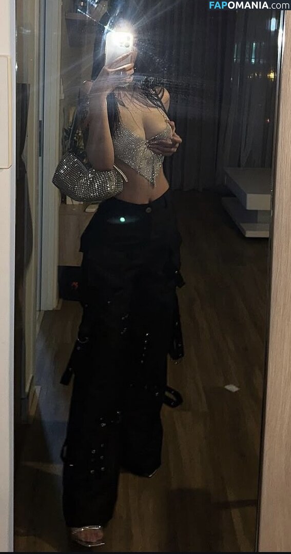 Khúc Thị Hương / Veronica Lucifer / akashi.yumi.3 / madamelucy / veronica_lucifer_ Meztelen OnlyFans  Kikerült fotó #3