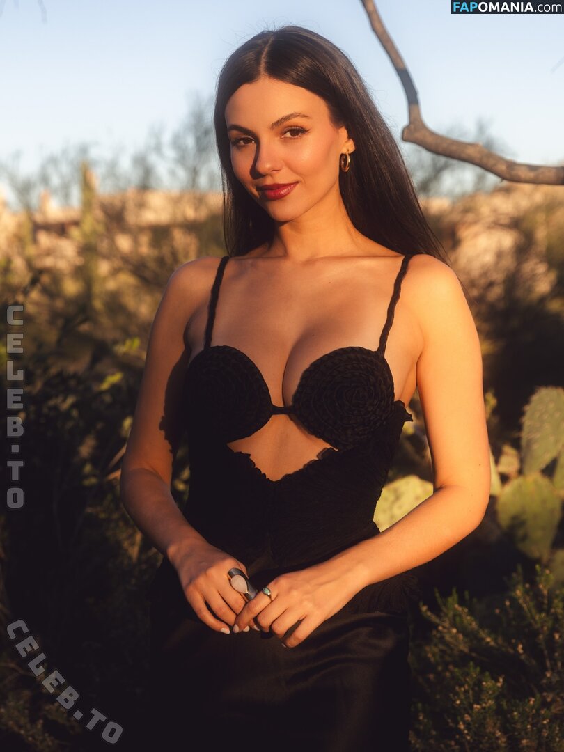 Victoria Justice / https: / victoriajustice Meztelen OnlyFans  Kikerült fotó #79