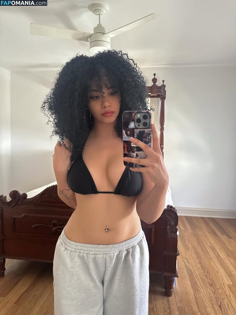 Victoria Vonne / pixieonyxx Meztelen OnlyFans  Kikerült fotó #2