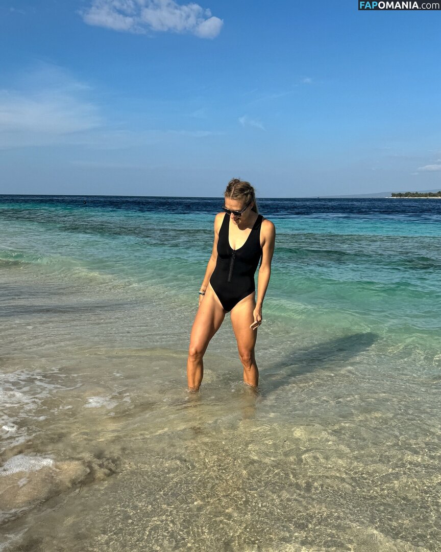Viktoriia Tkachuk / https: / viktoriiatkachuk_ / viktorytkachuk Meztelen OnlyFans  Kikerült fotó #5
