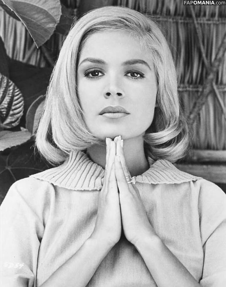 Vintage Sexy Celebs Meztelen OnlyFans  Kikerült fotó #25